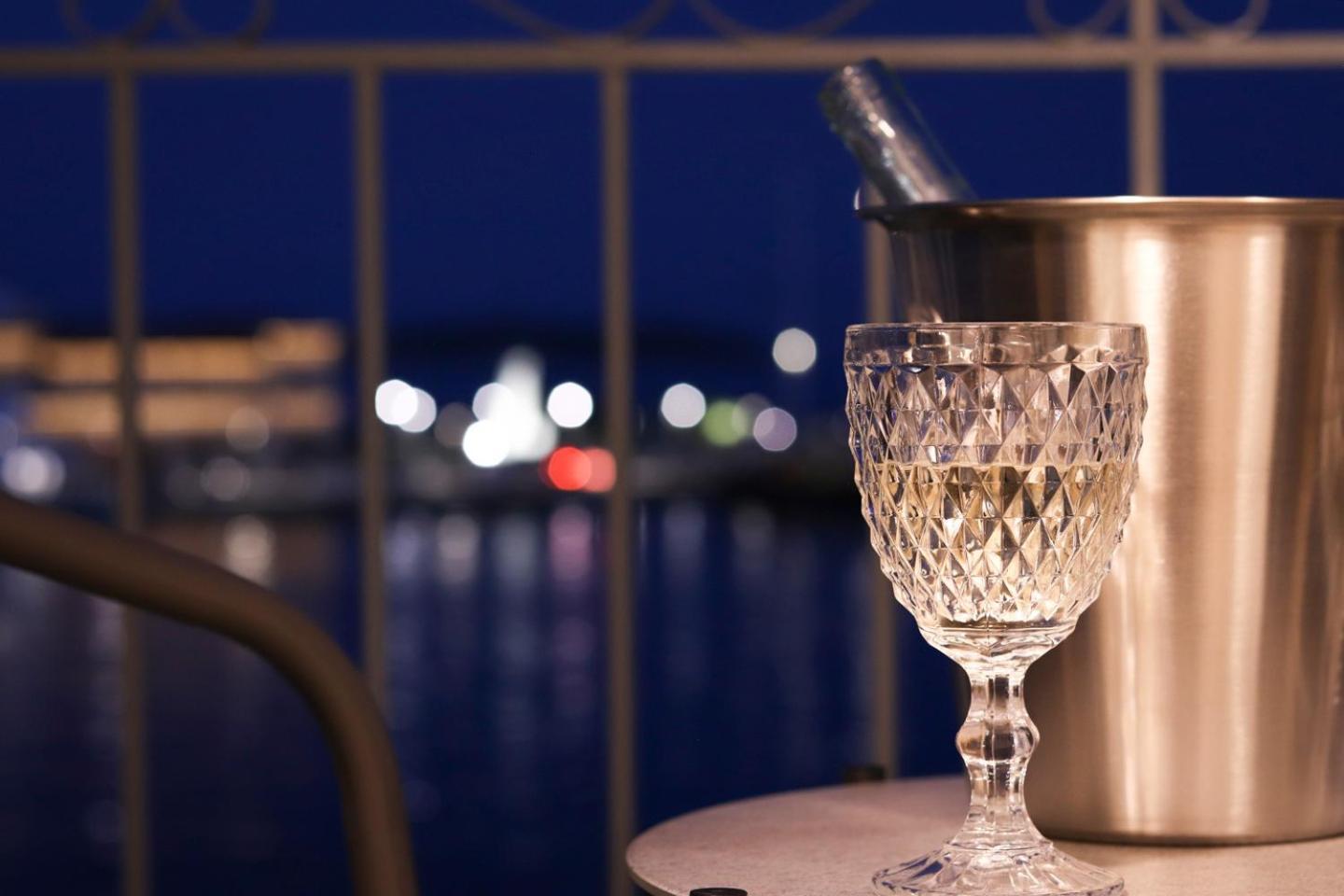 Emilia Suites Ermoupoli Esterno foto