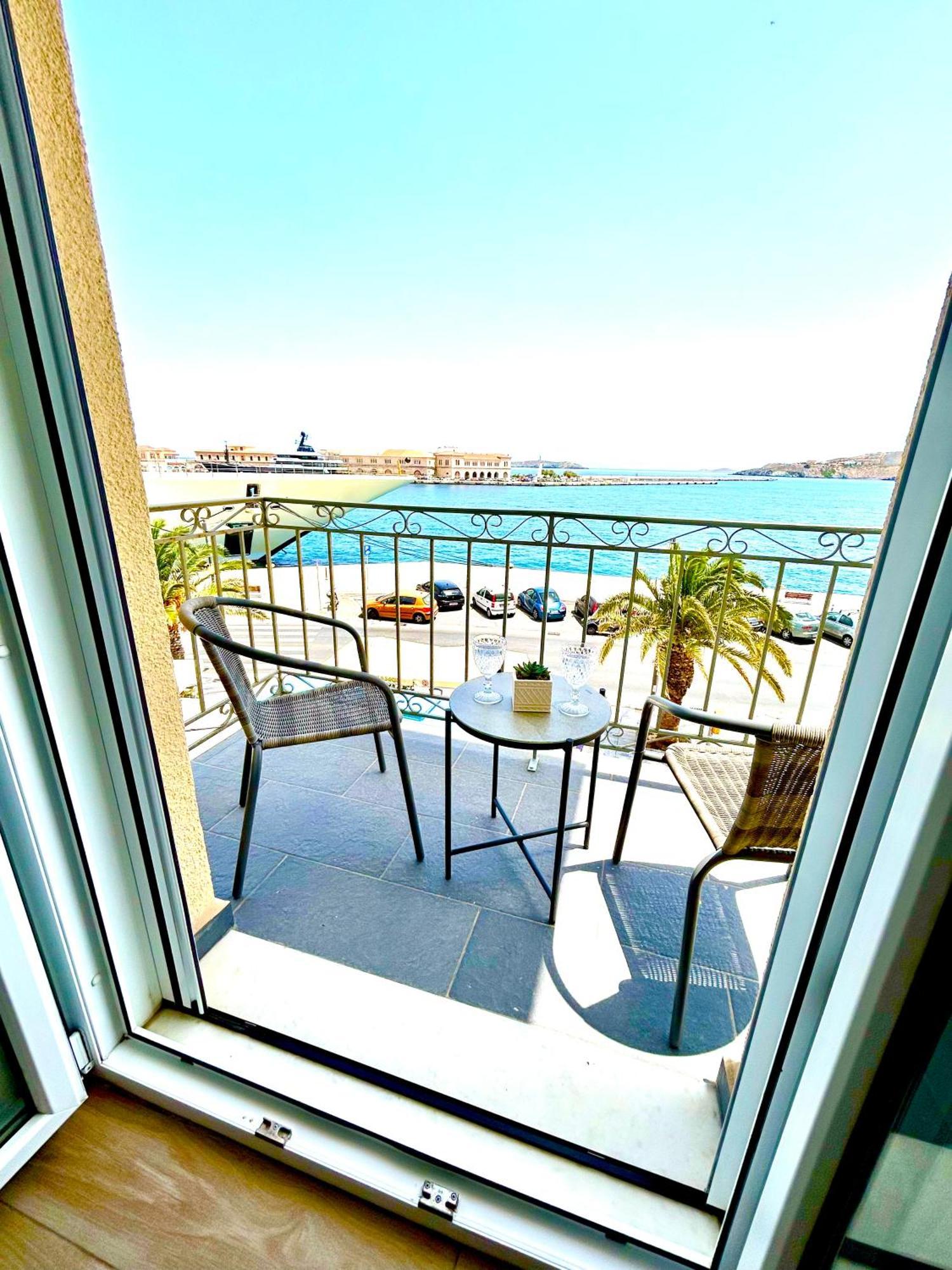 Emilia Suites Ermoupoli Esterno foto
